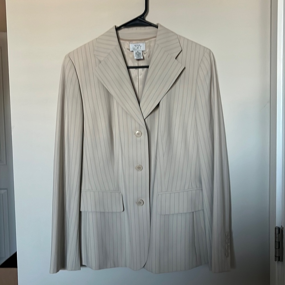 LOFT cream blazer- size 8